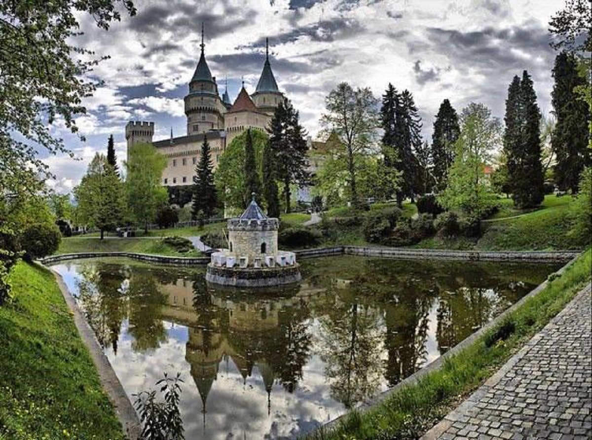 castello bojnice slovacchia
