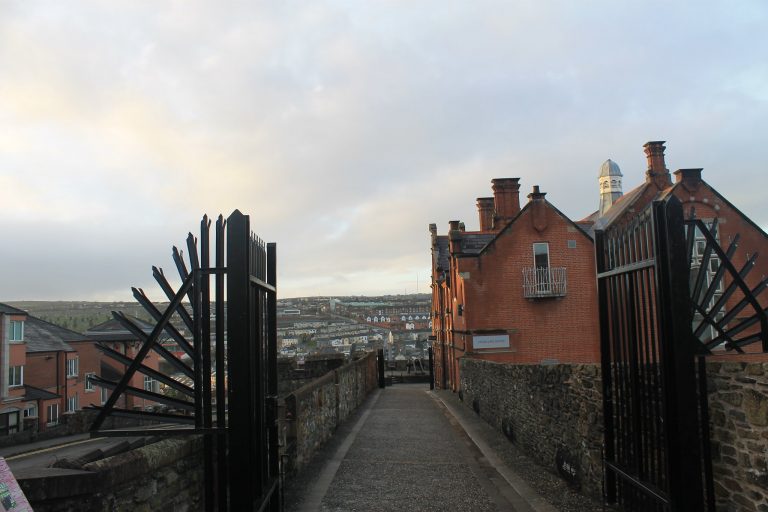 città murata derry irlanda