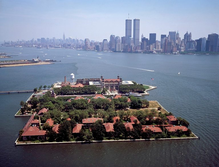 ellis island storia immigrazione