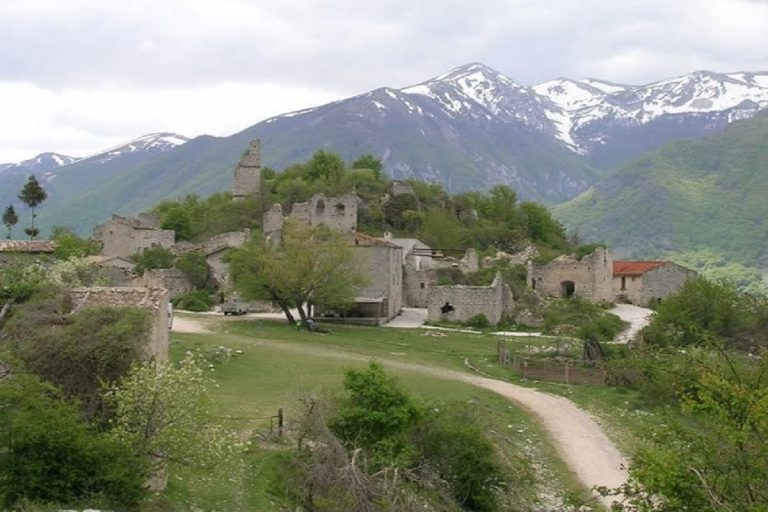 Frattura Vecchia di Scanno in Abruzzo