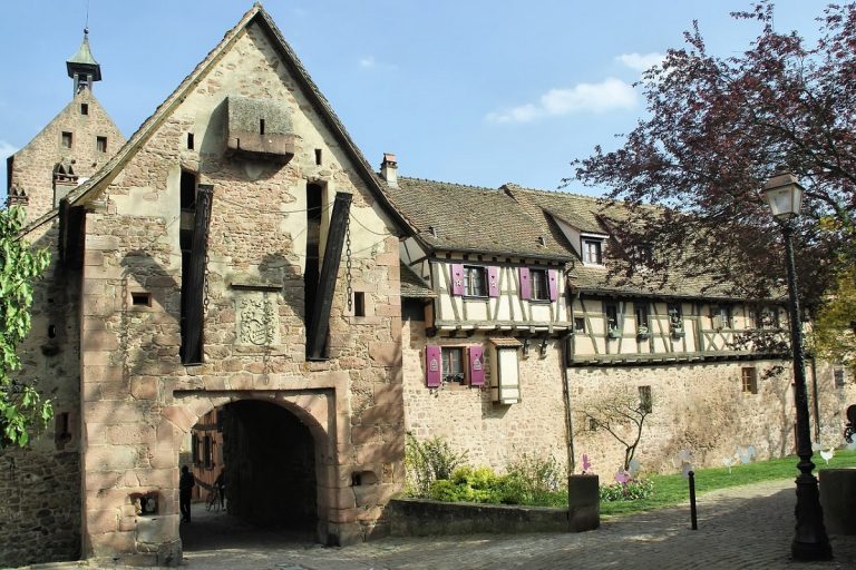 Paese della Bella e la Bestia Francia