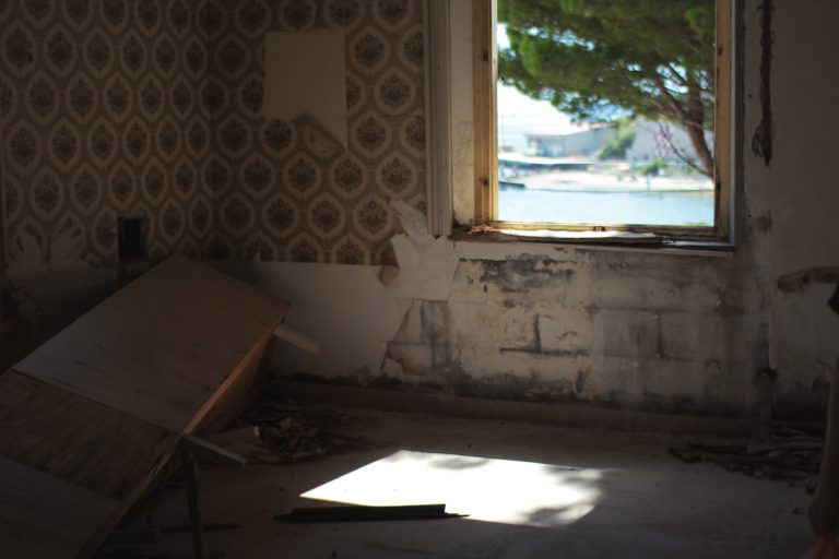 hotel abbandonati croazia