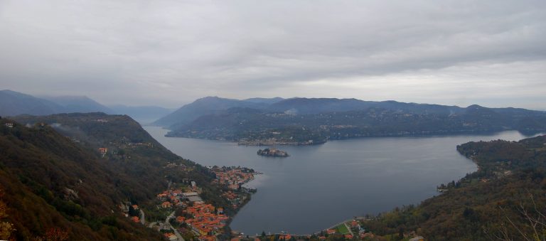 santuario della madonna del sasso lago d'orta