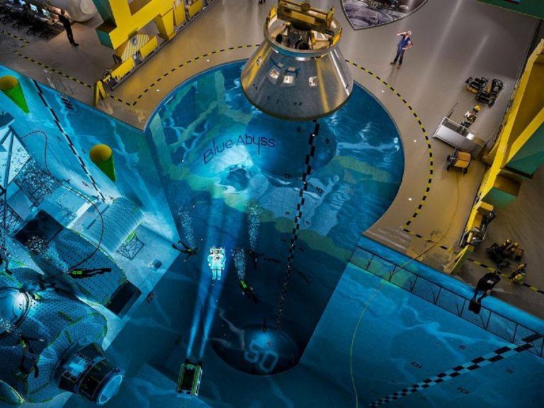 blue abyss inghilterra