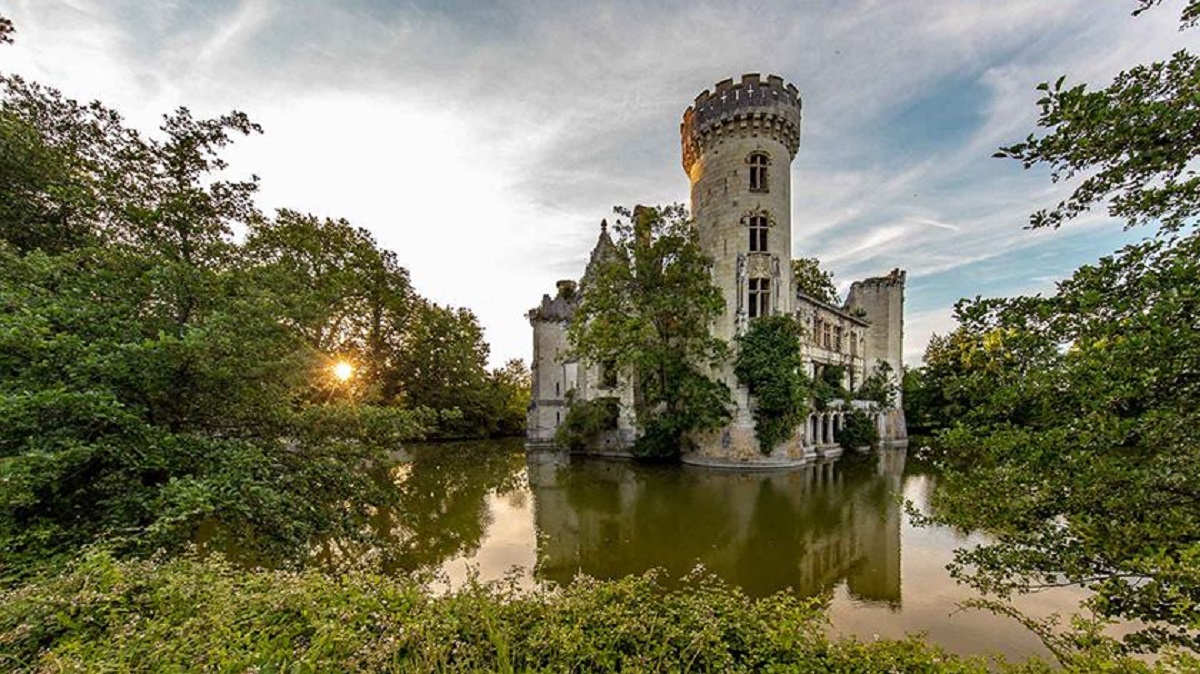 chateau de la mothe chandeniers