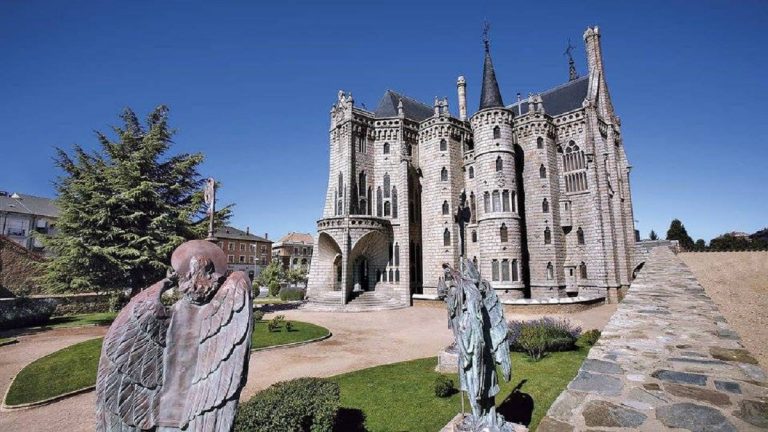 palacio episcopal de astorga gaudi