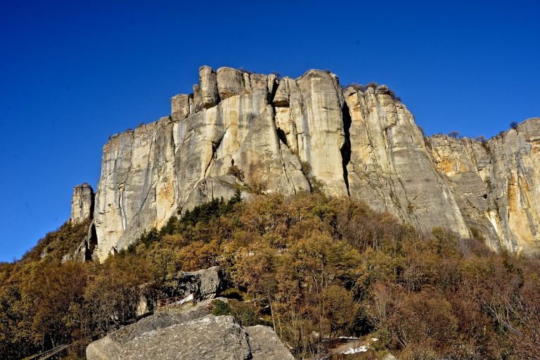 Pietra Bismantova sentieri