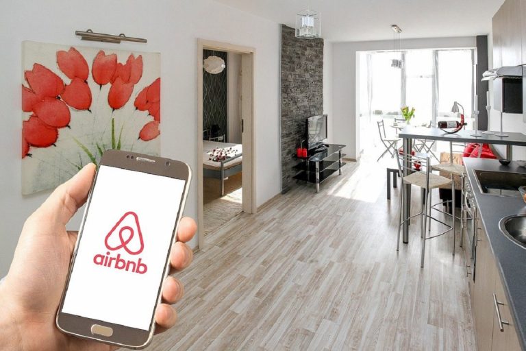 Airbnb regole estate 2021