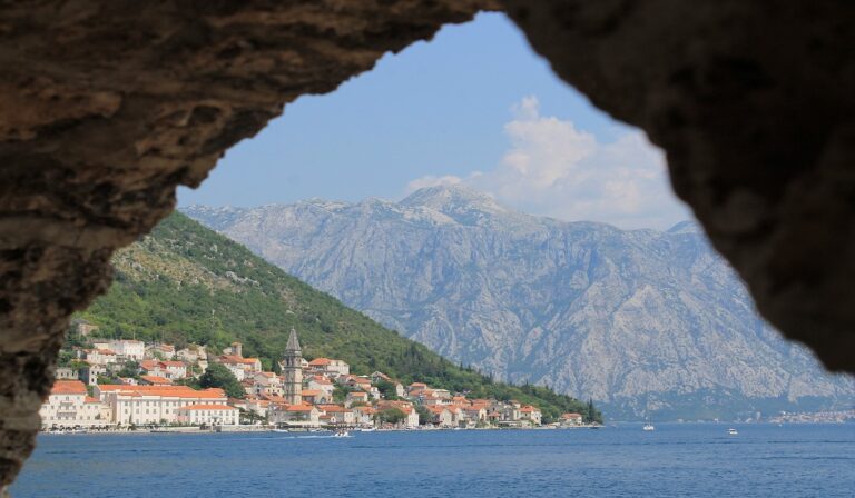 baia di kotor montenegro 1