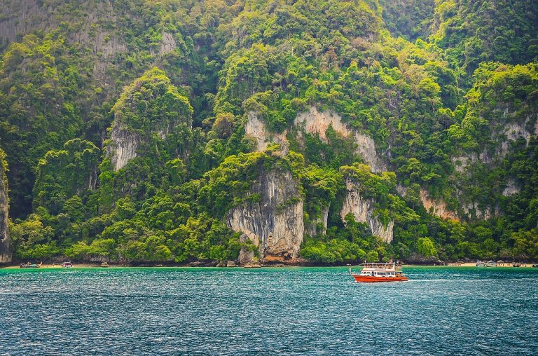 phi phi island maya bay
