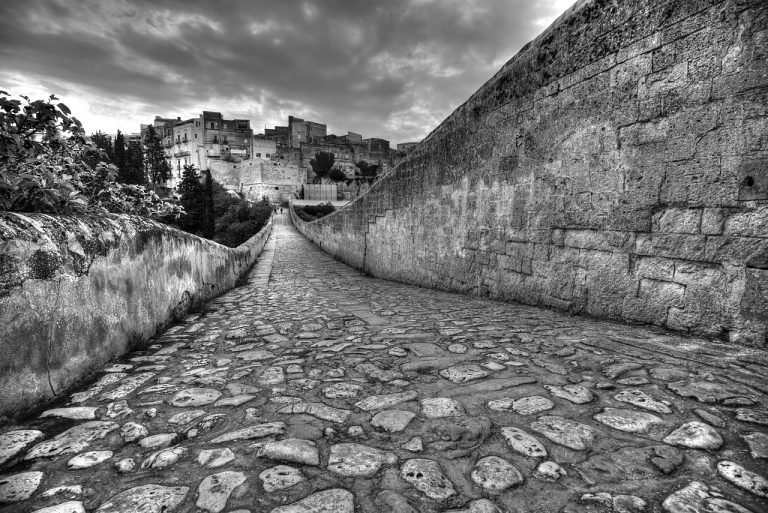 gravina gdd3c25aad 1280