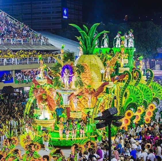 Carro allegorico Carnevale Rio de Janeiro