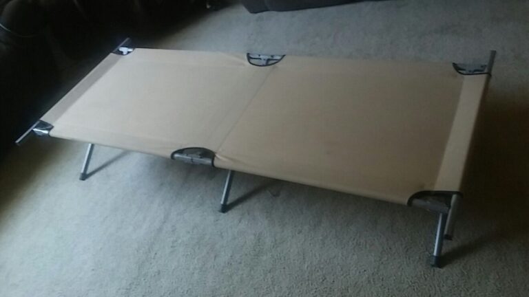 lettino da campeggio come aprirlo