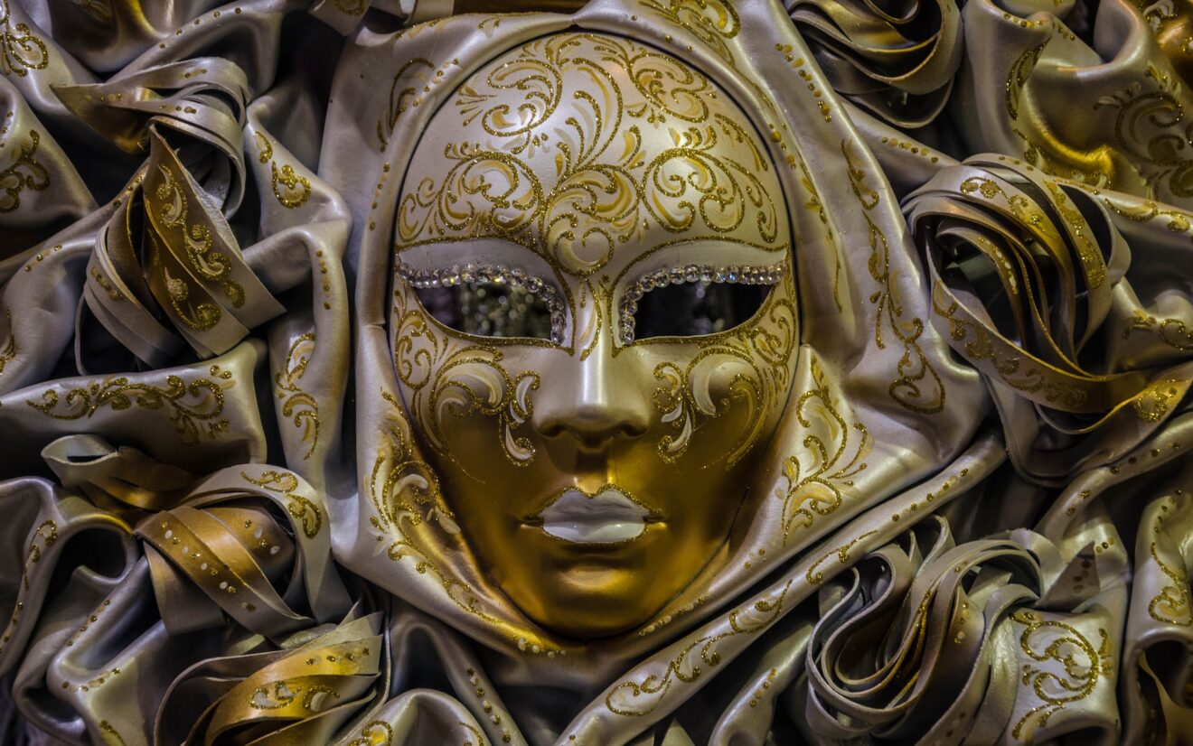 maschere di carnevale storia