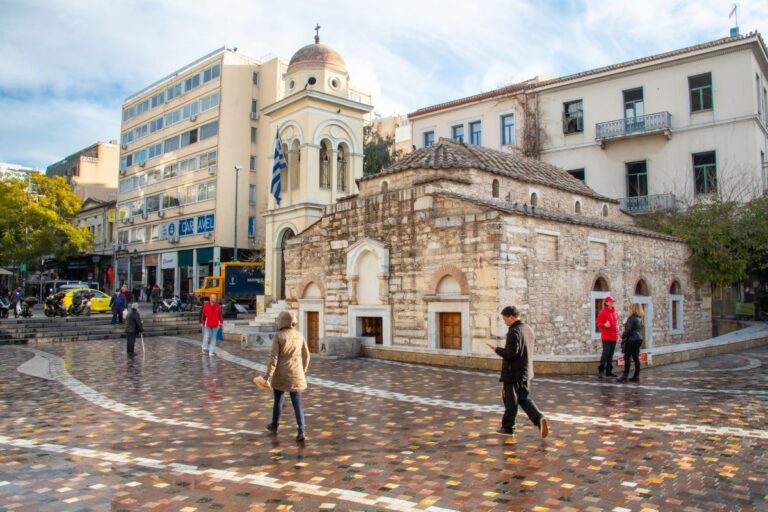 cosa fare a atene quando piove