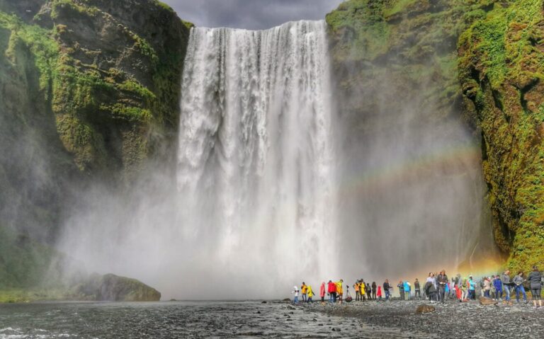 cascata viaggio in islanda natura viaggi