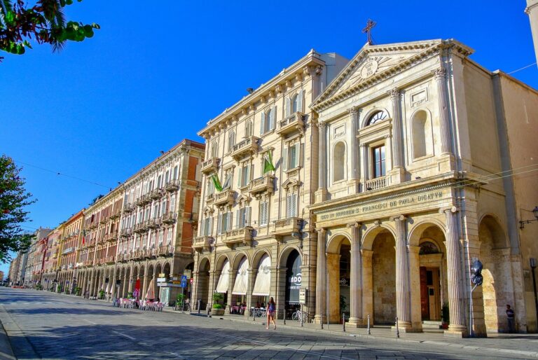 Le 5 attrazioni da non perdere a Cagliari
