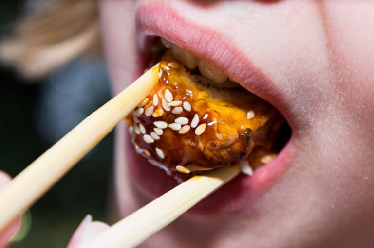 Come mangiare in sicurezza durante i viaggi
