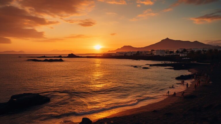 vista-playa-de-las-cucharas-Lanzarote
