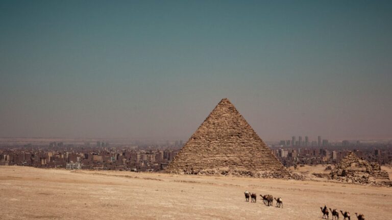 Piramide di Chupacigarro in Perù