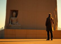 Statua monumentale omaggia i Buddha di Bamiyan lungo la High Line